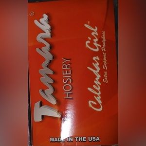 🦉🦉Hooters Tan pantyhose Owl🦉🦉